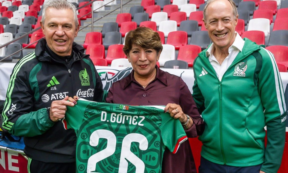 Delfina Gómez da bienvenida al Tri en el Nemesio Diez