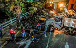 Despliega CAEM 22 brigadistas para atender emergencia en Huixquilucan