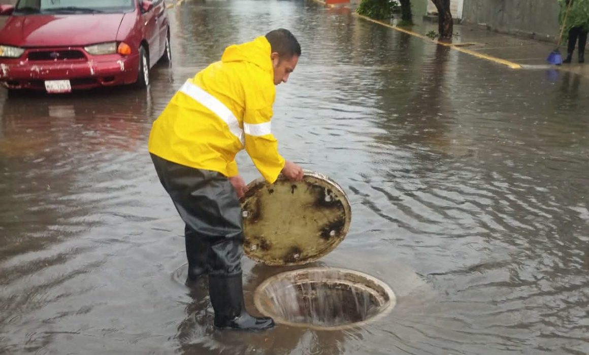 Despliega Tlalnepantla atención emergente tras fuertes lluvias