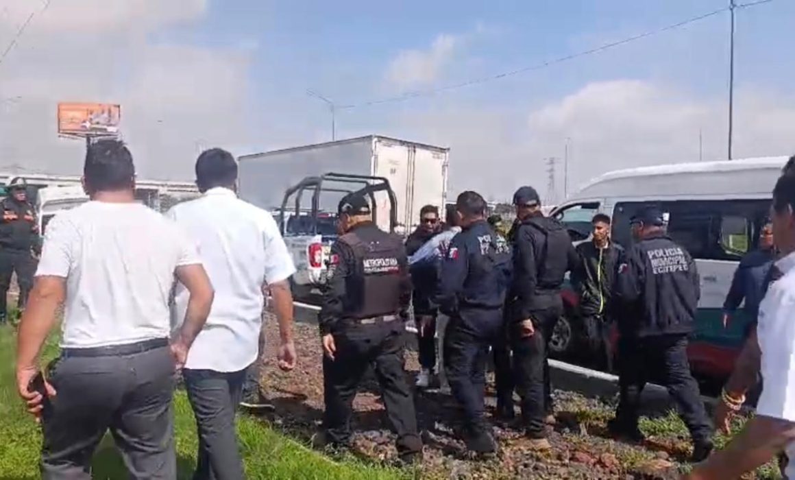 Detienen a cinco choferes por enfrentar a la policía en Ecatepec