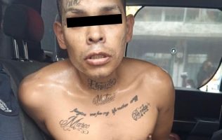 Detienen a hombre acusado de prender fuego a su pareja en Ecatepec