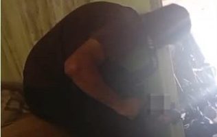 Difunden imágenes de hombre armado atrincherado en Los Héroes Tecámac
