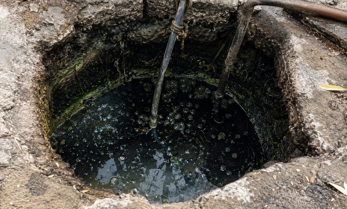 Entrega Gobierno de Ixtlahuaca pozo contaminado; desata crisis sanitaria