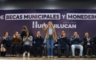 Entrega Huixquilucan 15 mil 500 apoyos para educación y familias