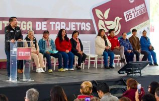 Entregan en Cuautitlán Izcalli tarjetas para ampliar acceso a salud