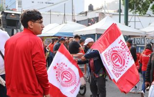 Esperan comerciantes de Toluca buenas ventas en juego del Tri vs Serbia