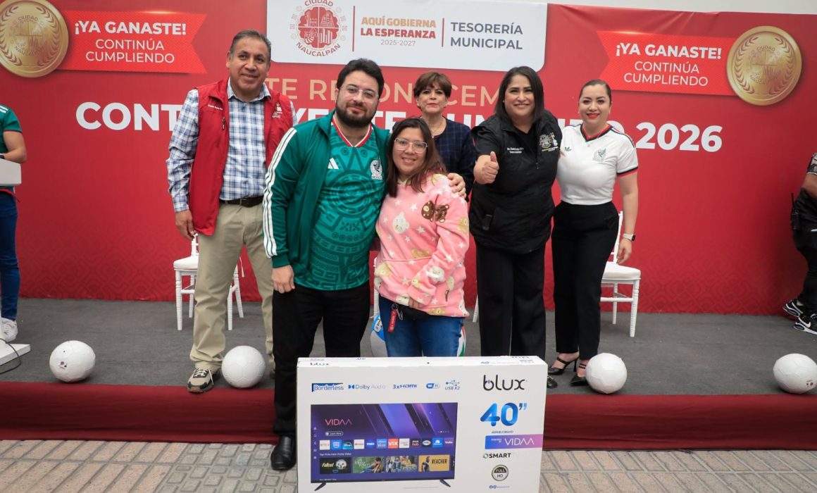 Estrena vecina de Naucalpan auto eléctrico por pagar predial