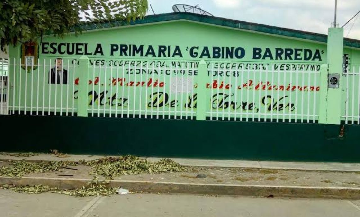 Exigen investigar presunta agresión en primaria de Juchitepec