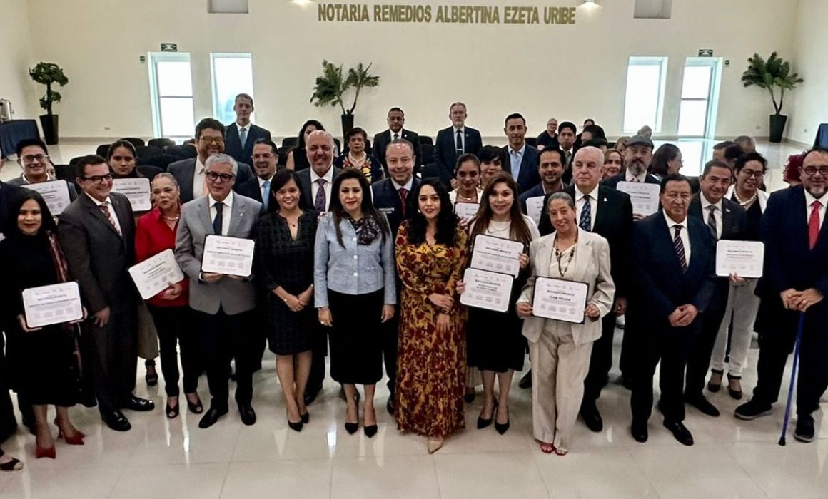 Fortalecen notariado mexiquense y empresarios cultura de transparencia