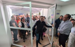 Inaugura Fernando Flores primera Clínica Familias Felices en Metepec