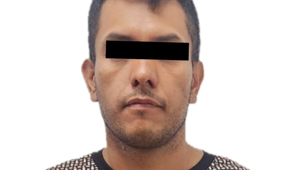 Ingresa a penal hombre que retuvo a su familia en Tecámac