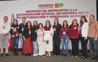 Llega Gladyz Butanda al registro como el perfil más arropado de Morena