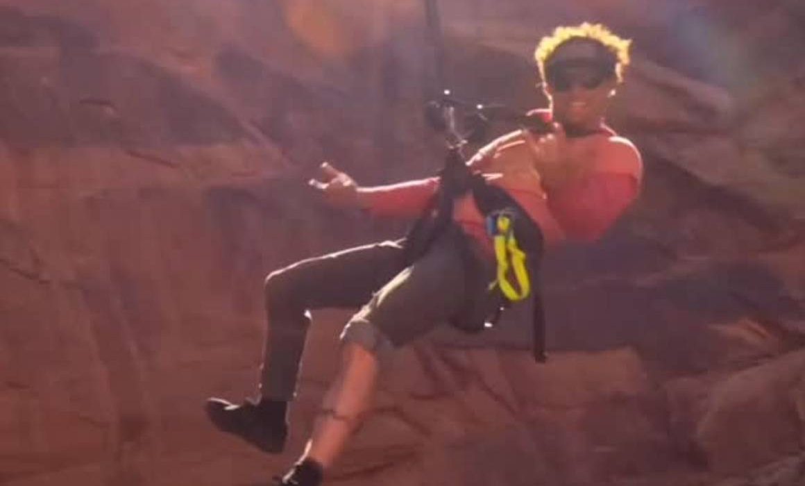 Muere el atleta Andy Lewis en accidente de salto BASE en Utah