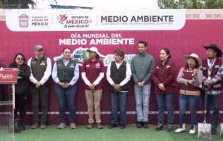 Muestra Xóchitl Flores modelo ambiental de Chimalhuacán