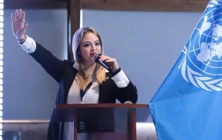 Pone Jennifer González a México en el epicentro educativo mundial