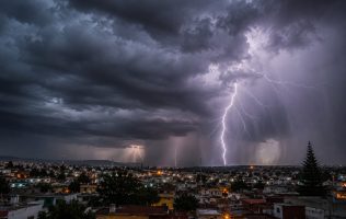 Prevalecen lluvias fuertes este 9 de junio