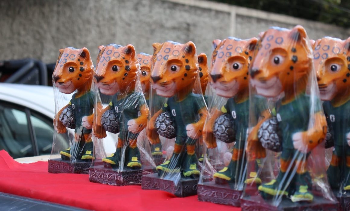 Productores de todo tipo de artesanías ya tienen listos sus productos conmemorativos