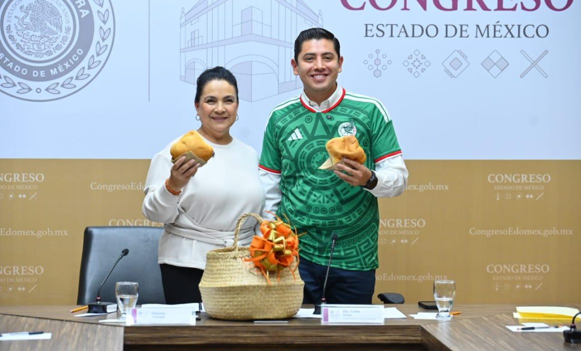 Protege Carlos Zurita tres símbolos de identidad mexiquense