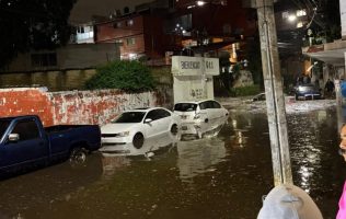 Reabre Huixquilucan vialidades tras desbordamiento del río San Joaquín