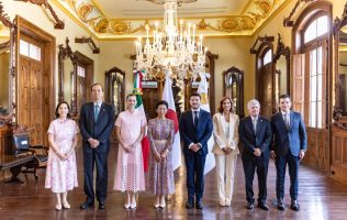 Recibe Samuel García a princesa de Japón e inauguran Jardín Japonés