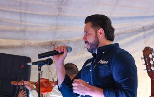 Refrenda Anuar Azar su compromiso con las familias de Atizapán
