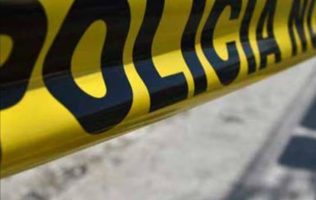 Registran accidente en Camino Viejo a Coatepec; hay 1 muerto y 1 herido