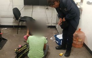 Resguardan en Ecatepec a 2 menores localizados en tienda