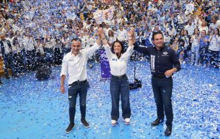 Respalda Enrique Vargas a Fernando Flores y ve triunfo en 2027