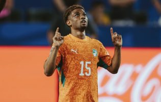 Se inspira Amad Diallo en Cristiano tras dar triunfo a Costa de Marfil