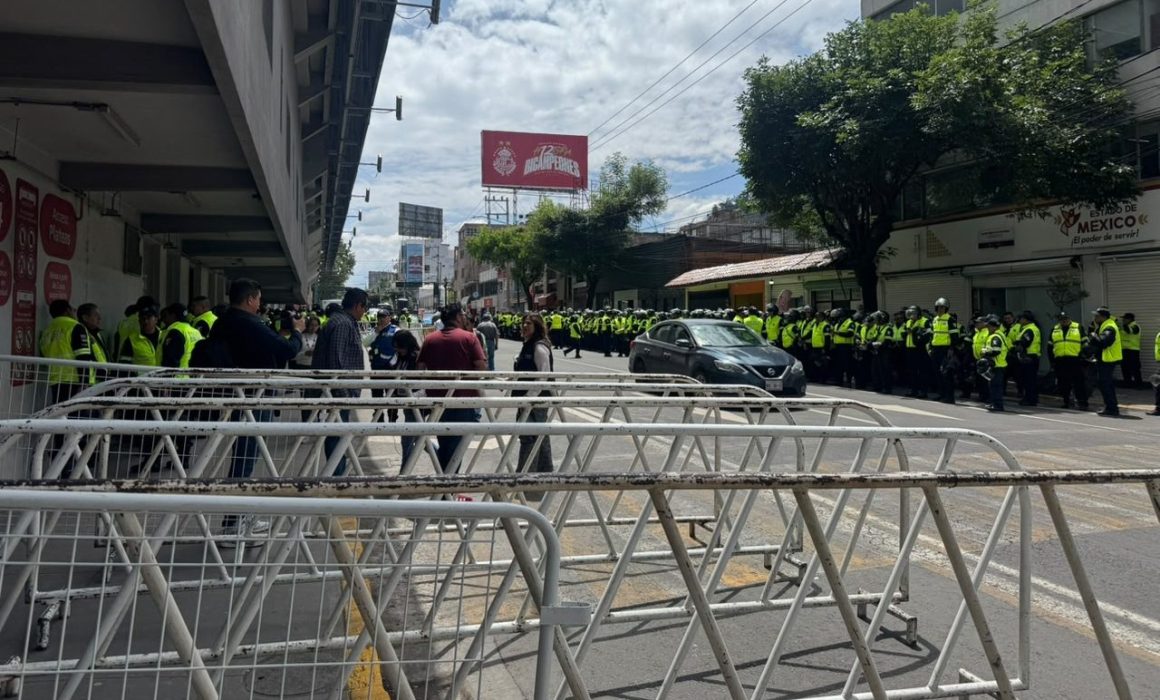 Sorprende mega despliegue de la SSEM previo al México vs Serbia