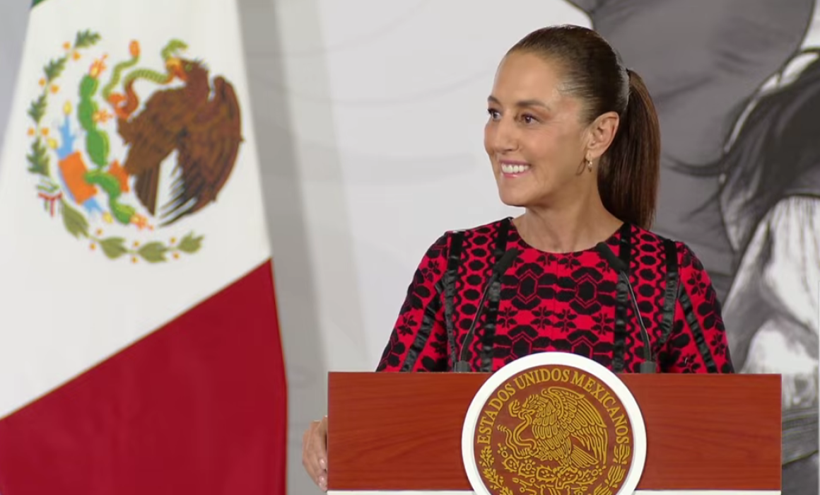 Sugiere Sheinbaum ver Mundial en otra sede si Zócalo permanece cerrado