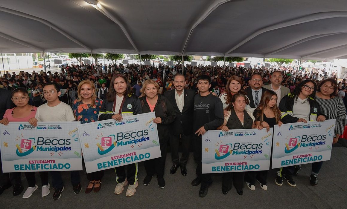 Supera Atizapán los 200 mdp en becas y apoyo al salario familiar