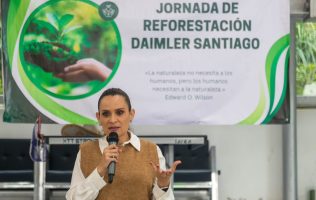 Transforma Erika Olea a Tianguistenco con jornada de reforestación