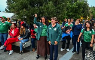 Vive Delfina Gómez con el pueblo el triunfo de la Selección Mexicana