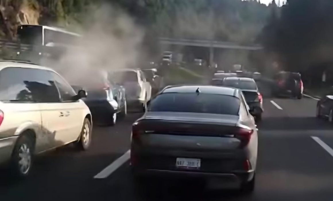 choque de 4 vehículos causa horas de tráfico en la México-Toluca