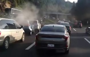 choque de 4 vehículos causa horas de tráfico en la México-Toluca
