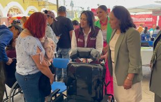 Apoya DIF Edomex a vecinos de Huehuetoca con aparatos funcionales