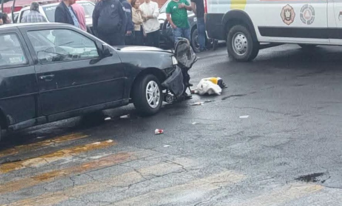 Atropellan a madre y bebé frente a plaza comercial en Valle de Chalco