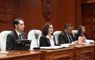 Avanza UAEMéx con más becas y la creación de un Centro Universitario