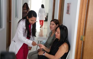 Brinda Huixquilucan casi 38 mil servicios médicos en solo tres meses
