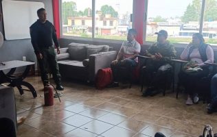 Capacita PC de Teoloyucan a comerciantes para prevenir accidentes