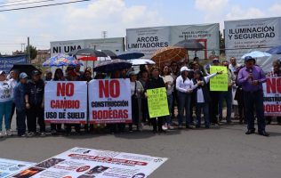 Continúa polémica en Toluca por dictamen de bodegas