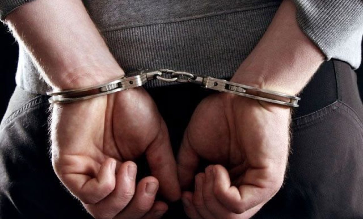 Detienen a hombre con aparente arma artesanal en Cuautitlán Izcalli