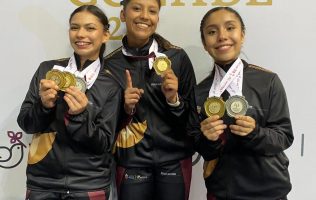 Entrega Gobierno del Edomex becas y apoyos al deporte estatal