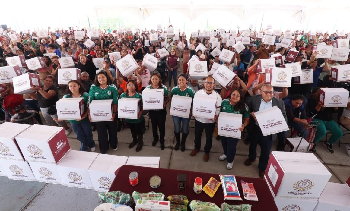Entrega gobierno de Chimalhuacán más de mil canastas alimentarias