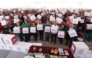 Entrega gobierno de Chimalhuacán más de mil canastas alimentarias