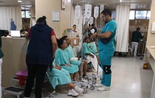 Exhiben fracaso de Zoé Robledo en clínica 251 del IMSS en Metepec