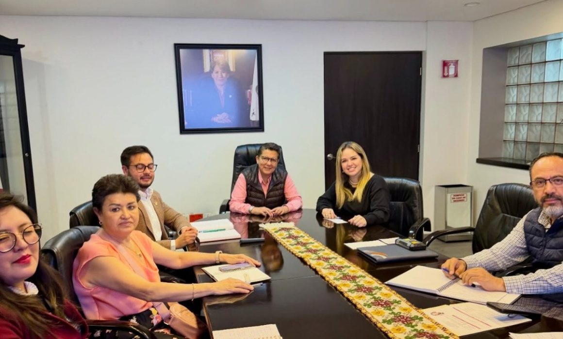 Gestiona Jennifer González obras y servicios para Huixquilucan