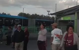 Liberan Avenida Central tras acuerdo por falta de agua en Ecatepec