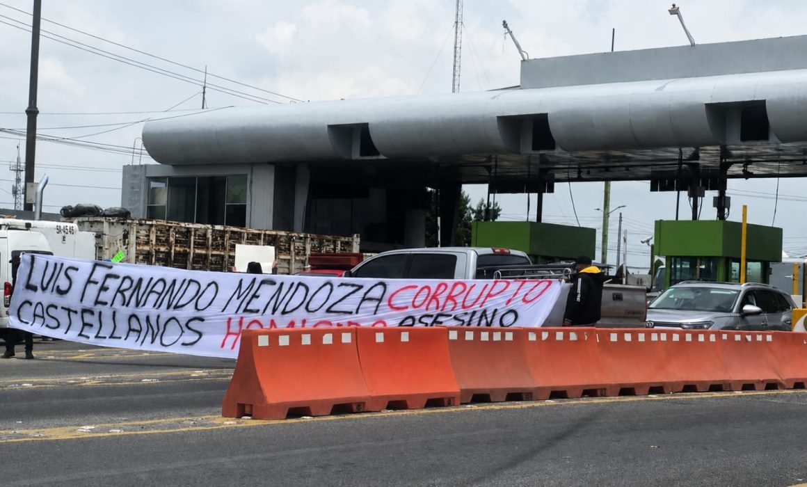 Liberan caseta de la Toluca-Atlacomulco para exigir atención a El Teo